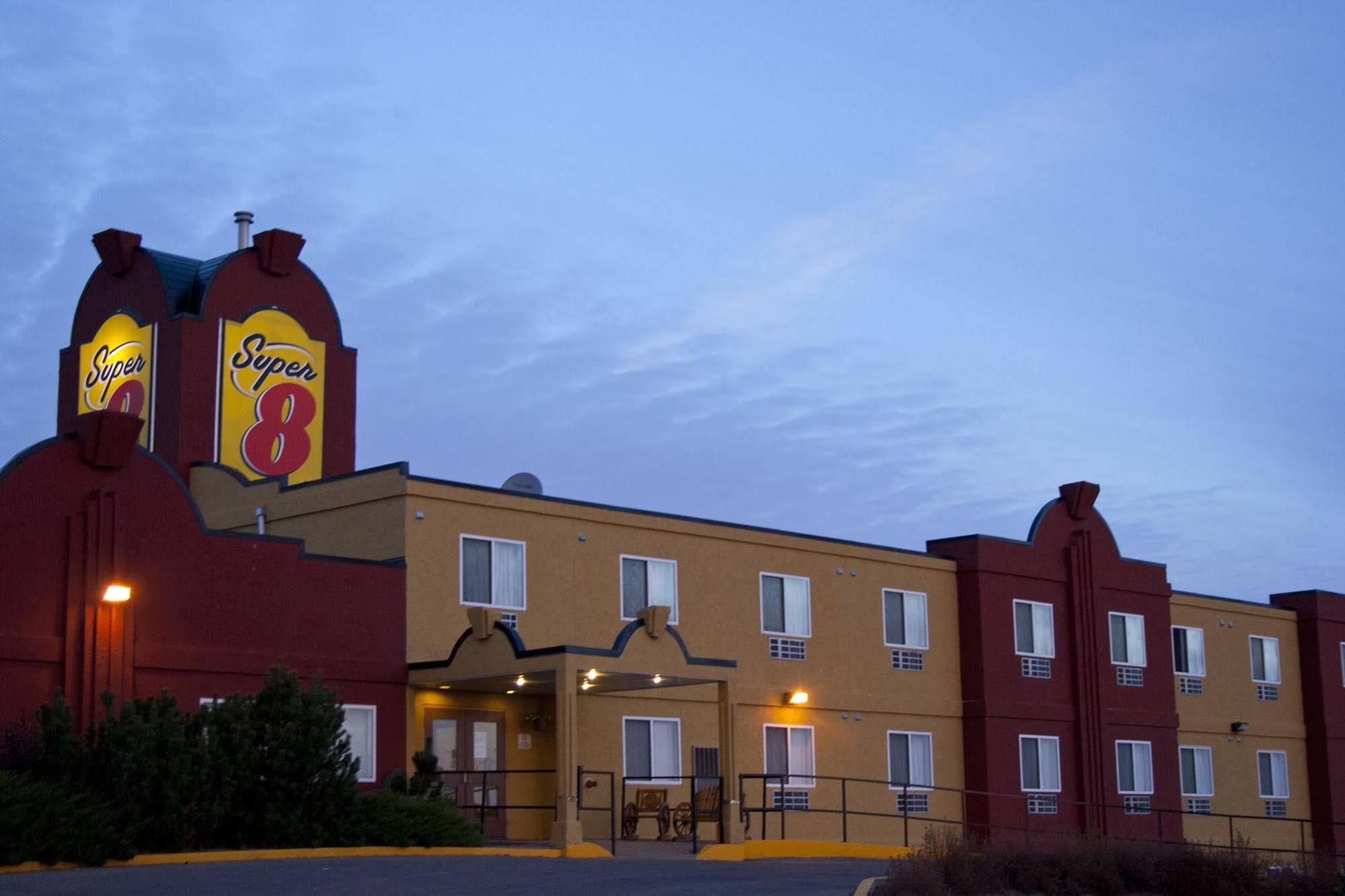 ซูเปอร์ 8 บาย วินด์แฮม สวิฟต์ เคอร์เรนต์ Hotel สวิฟท์เคอร์เรนท์ ภายนอก รูปภาพ