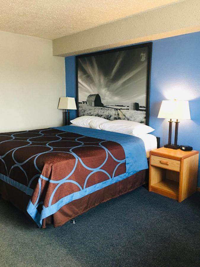 ซูเปอร์ 8 บาย วินด์แฮม สวิฟต์ เคอร์เรนต์ Hotel สวิฟท์เคอร์เรนท์ ภายนอก รูปภาพ